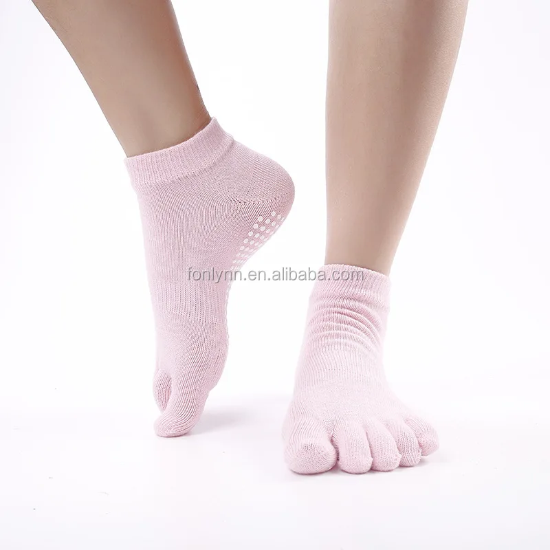 custom logo toe dance pilates yoga grips non skid socks