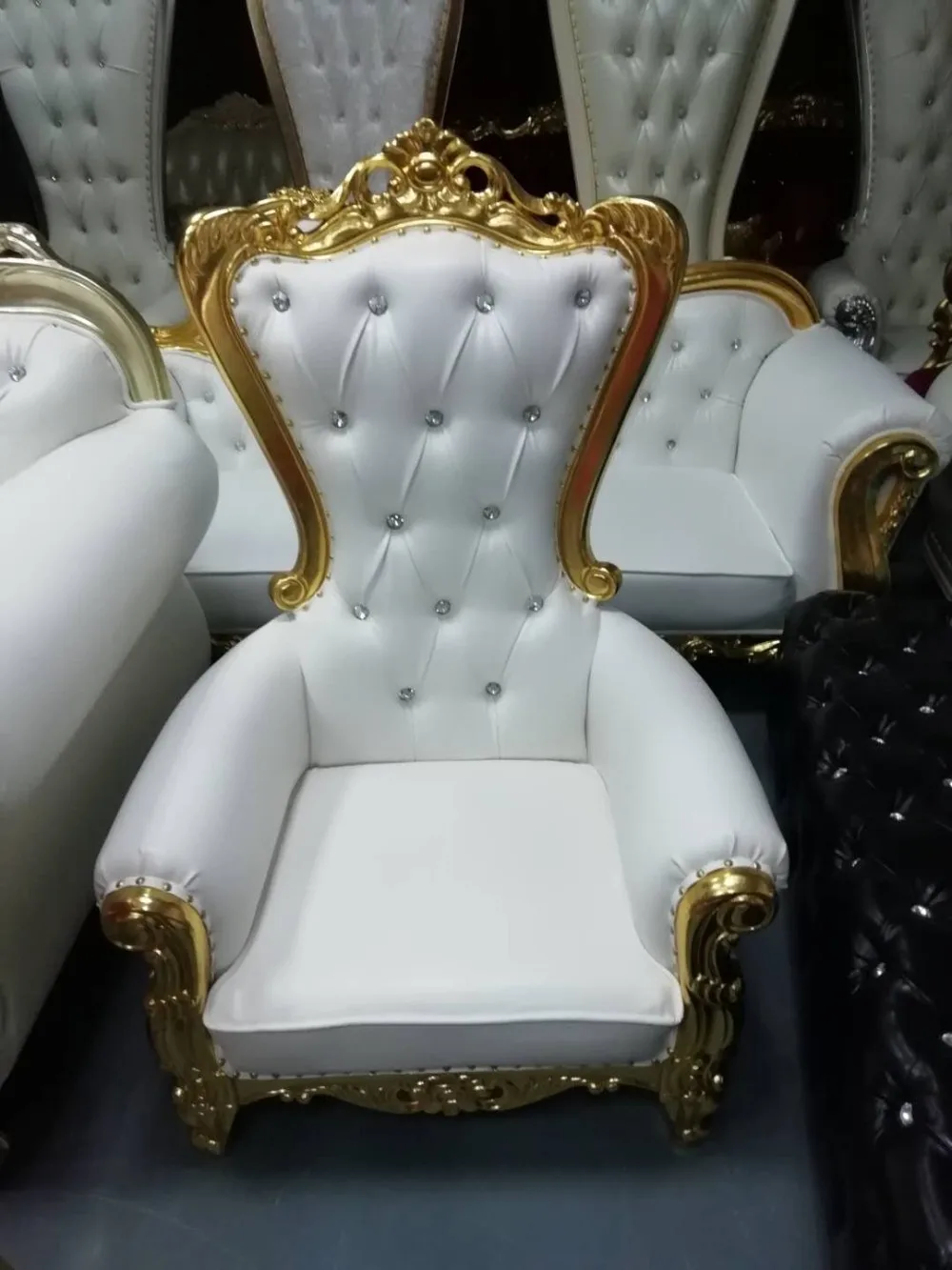 Кресло Королевское для квартиры