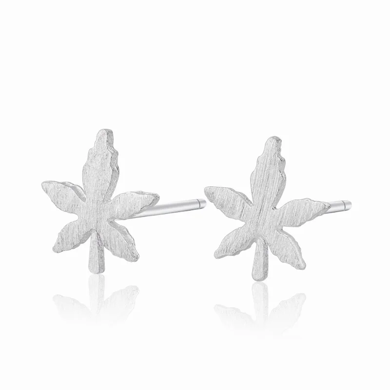 

Simple new ladies wild maple leaf earrings party wedding leaves earrings jewelry accessories