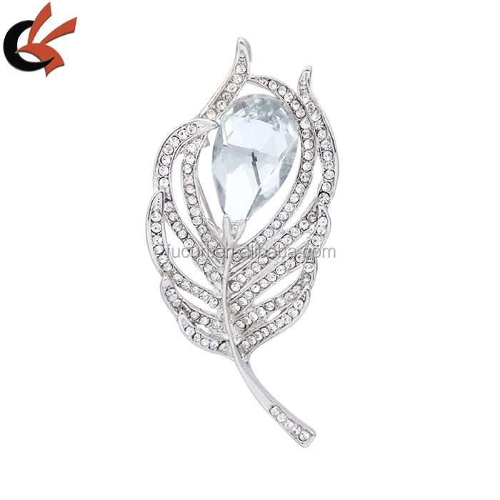 leaf rhinestone brooch.jpg