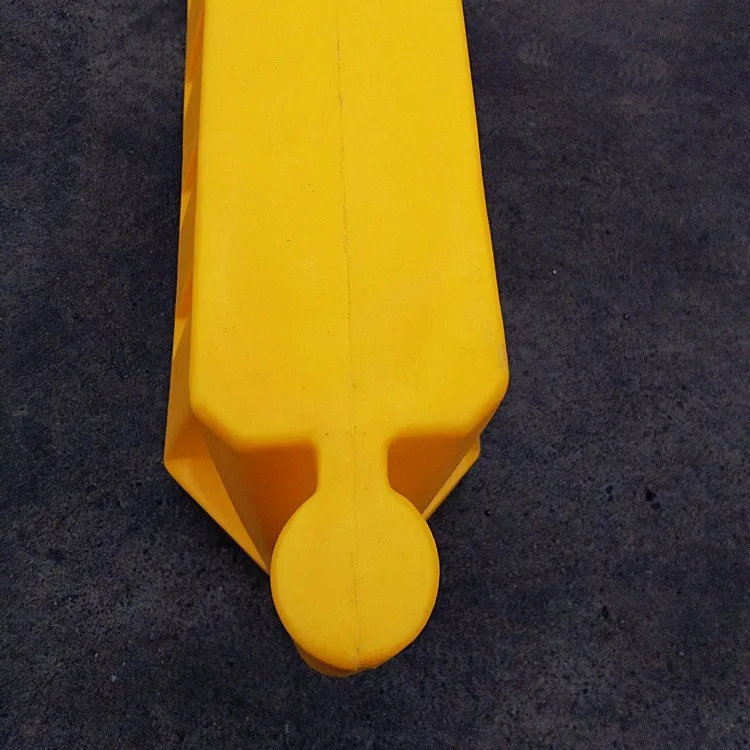 closer look at yellow barrier -7