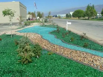 36534Decorative-Glass-Rocks-for-Gabion-and-Garden