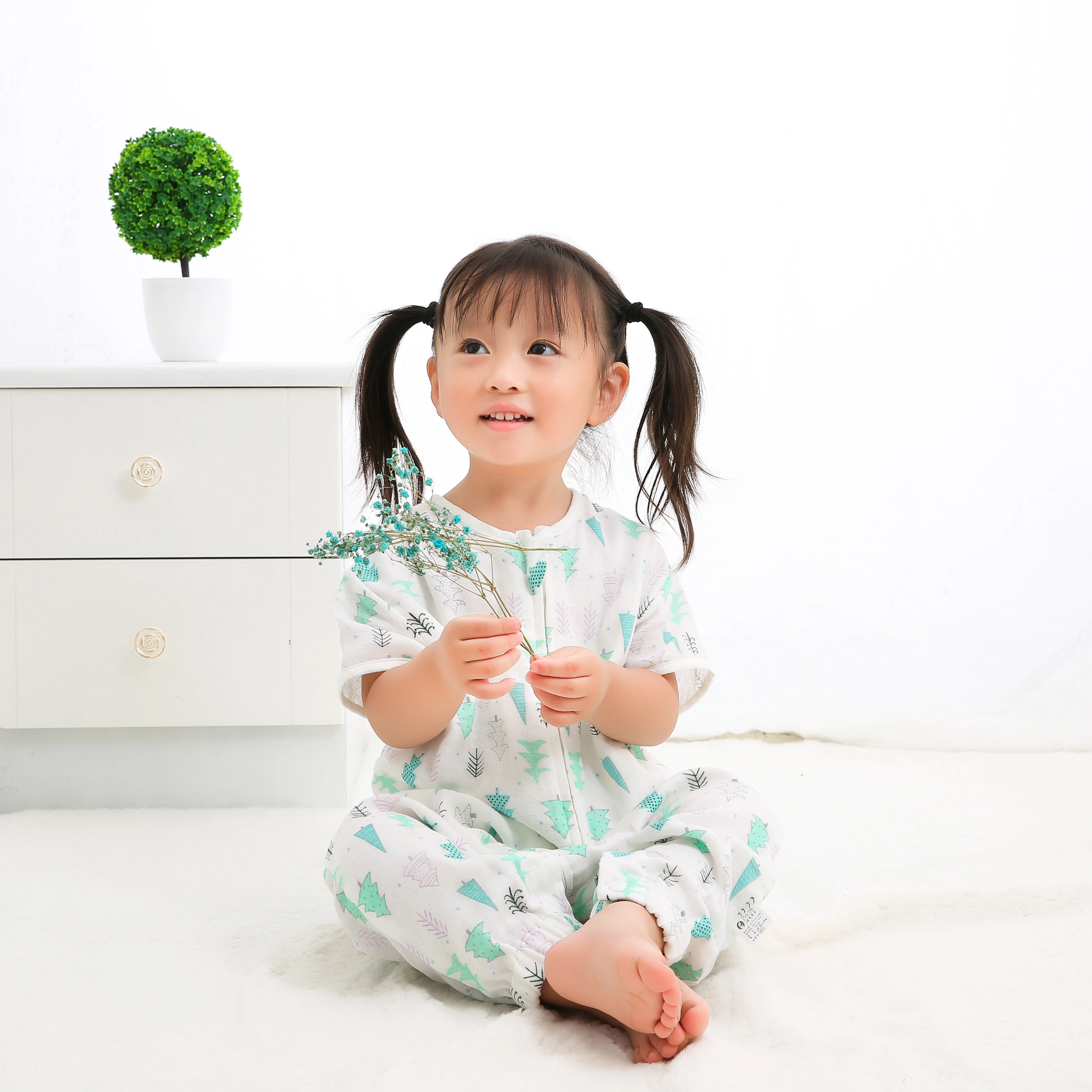 baby crawl suit