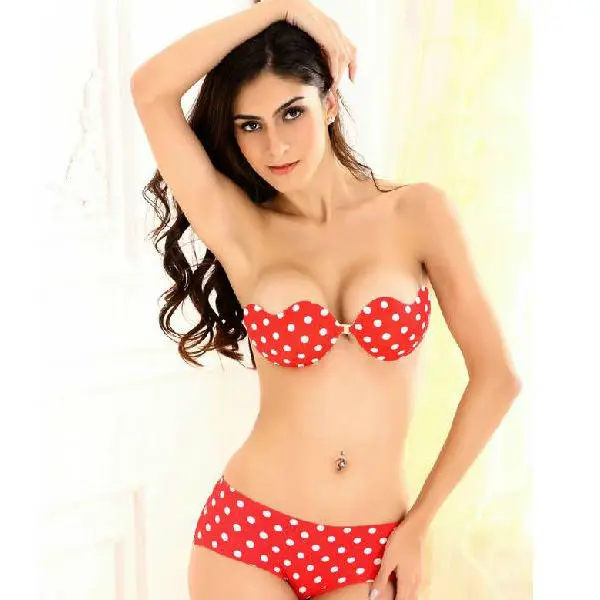 

Red Silicone Gel Bra Girls Seamless And Strapless Nipple Push Up Bra