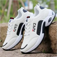 

Men's sports shoes