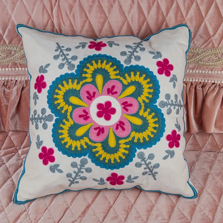 Wholesale Custom 100 Polyester Embroidered Cushion Covers Soft