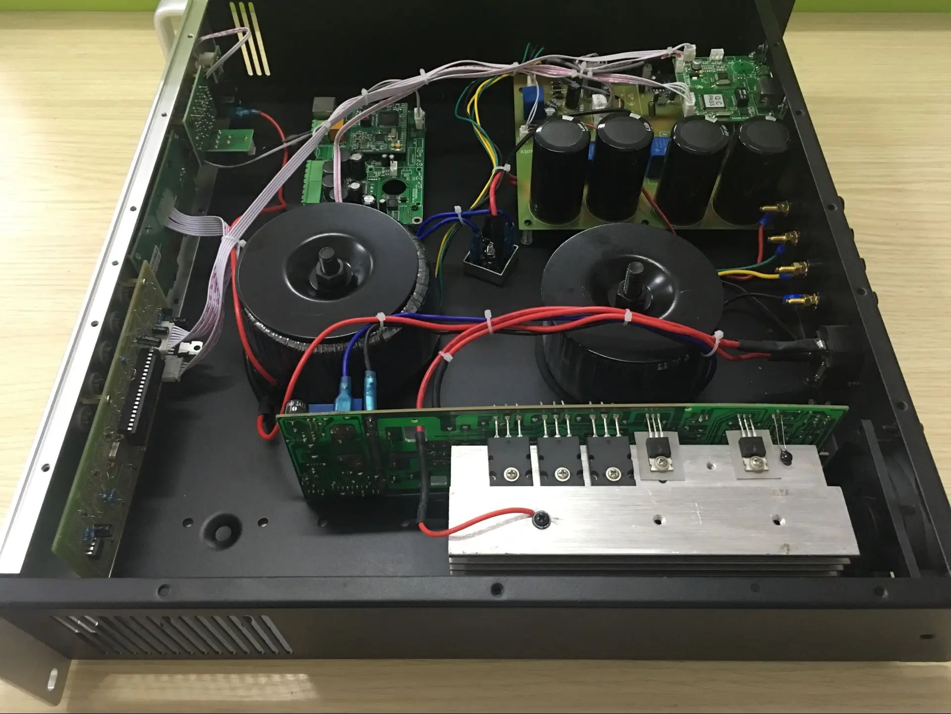 Public Address System Power Amplifier (pa System Power Amplifier And