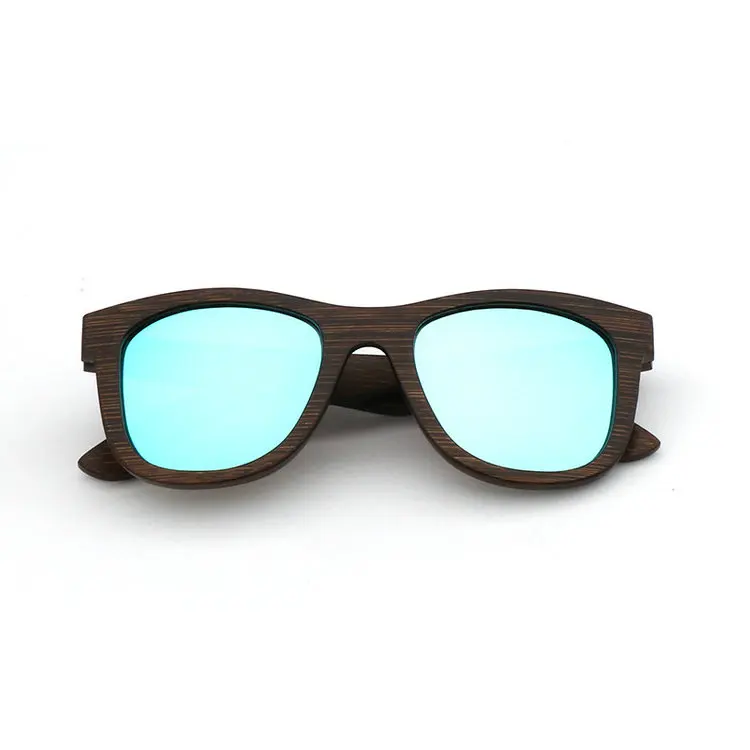 Vintage natural glasses tugging