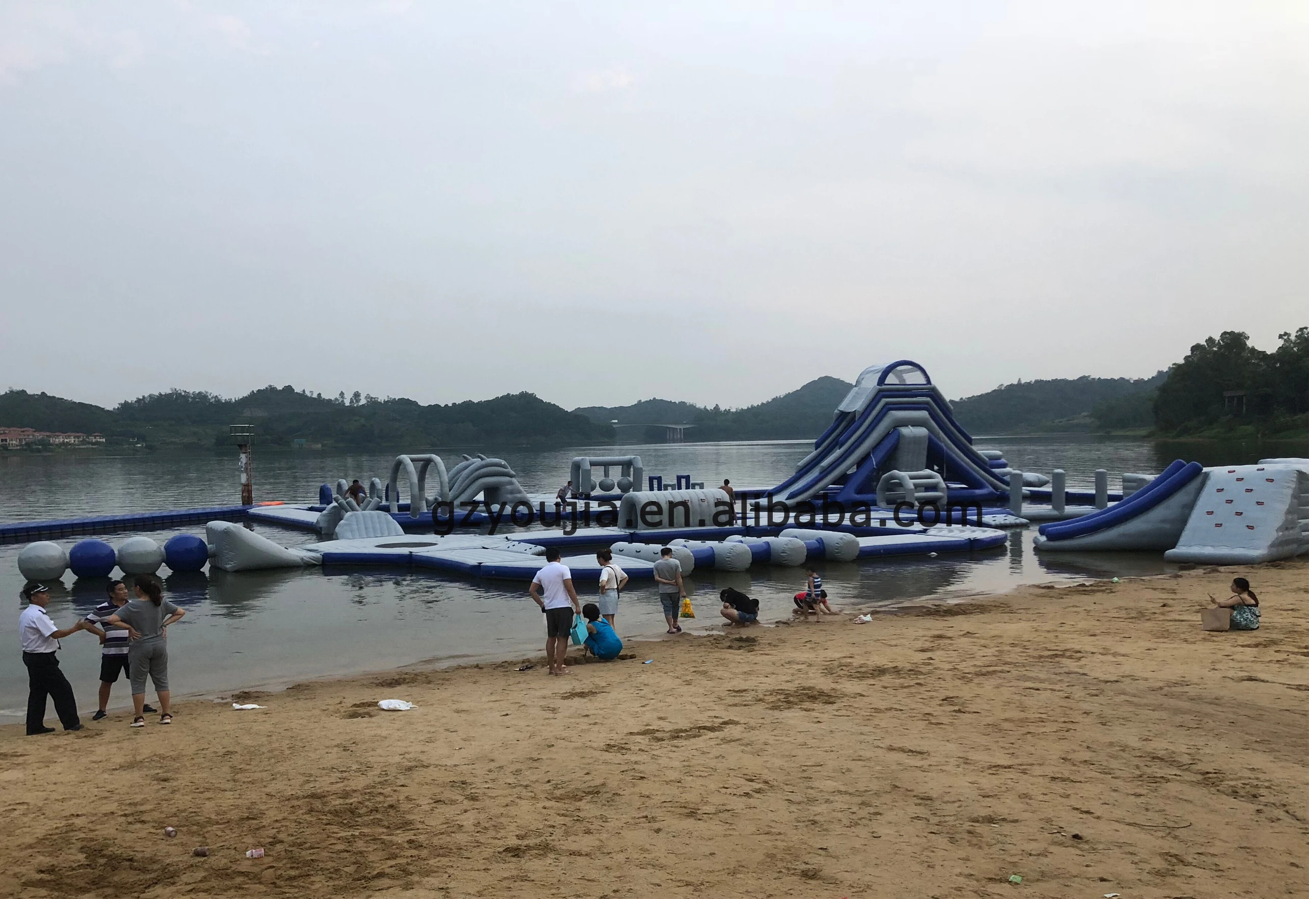 outdoor water inflatable park