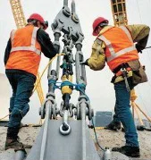 Pull cylinders ( mast tightening in shipbuliding ).jpg