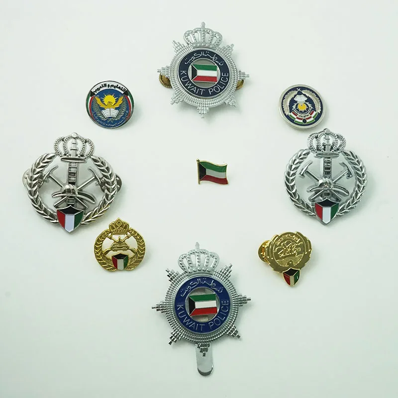 Huy hiệu Kuwait đã được tùy chỉnh với hình ảnh hoa hồng đầy màu sắc và chi tiết để kỷ niệm Ngày Quốc gia năm nay. Các công dân Kuwait đang háo hức chào đón sự kiện này bằng cách mặc áo đồng phục đầy màu sắc và đeo huy hiệu này trên ngực. Đừng bỏ lỡ cơ hội để xem những hình ảnh tuyệt đẹp này!