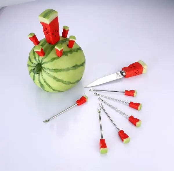 Good looking resin fruit and fruit pantsuit