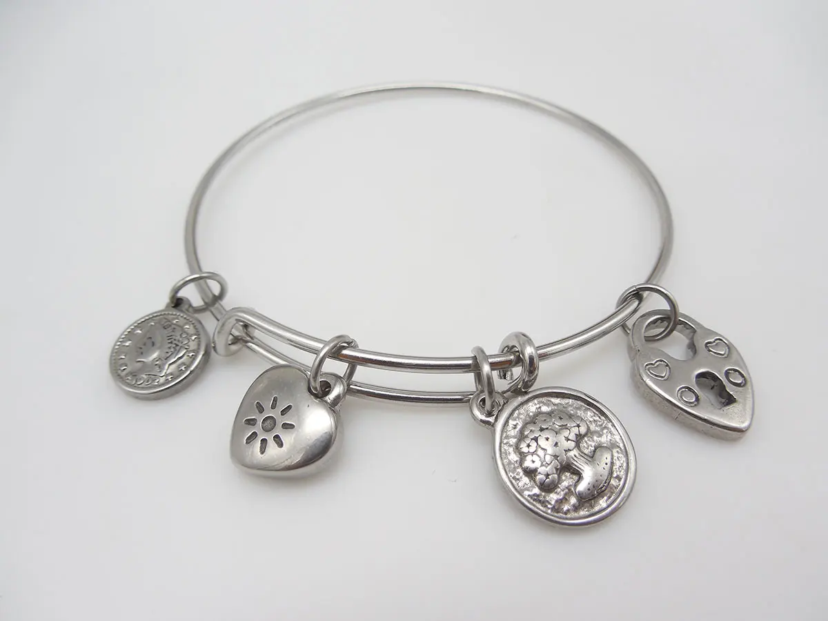 珠宝diy 制作镀铬不锈钢魅力圣奖章吊坠