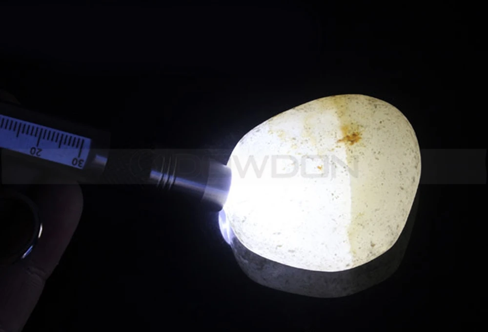 365nm UV Flashlight - High Power For Rocks & Minerals Detection