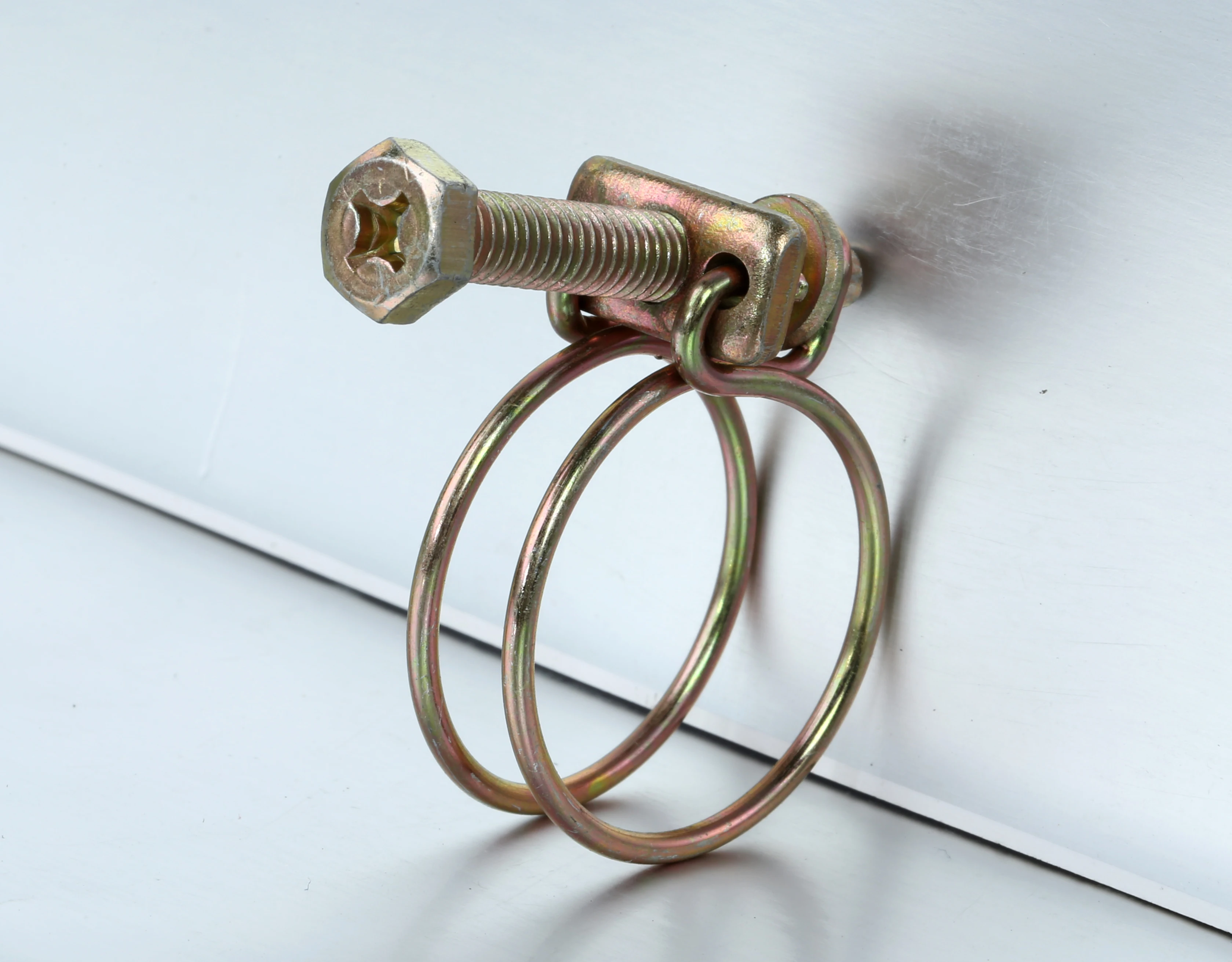 
Galvanized steel double wire clamp 