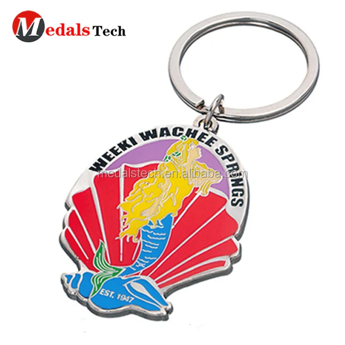 Custom  spray red and pink metal super hero keychain for sale