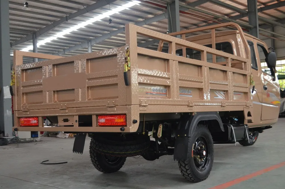 300CC motorized gas powered cargo tricycle with closed cabin/ van cargo tricycle/scooter/three wheel motorcycle for adult