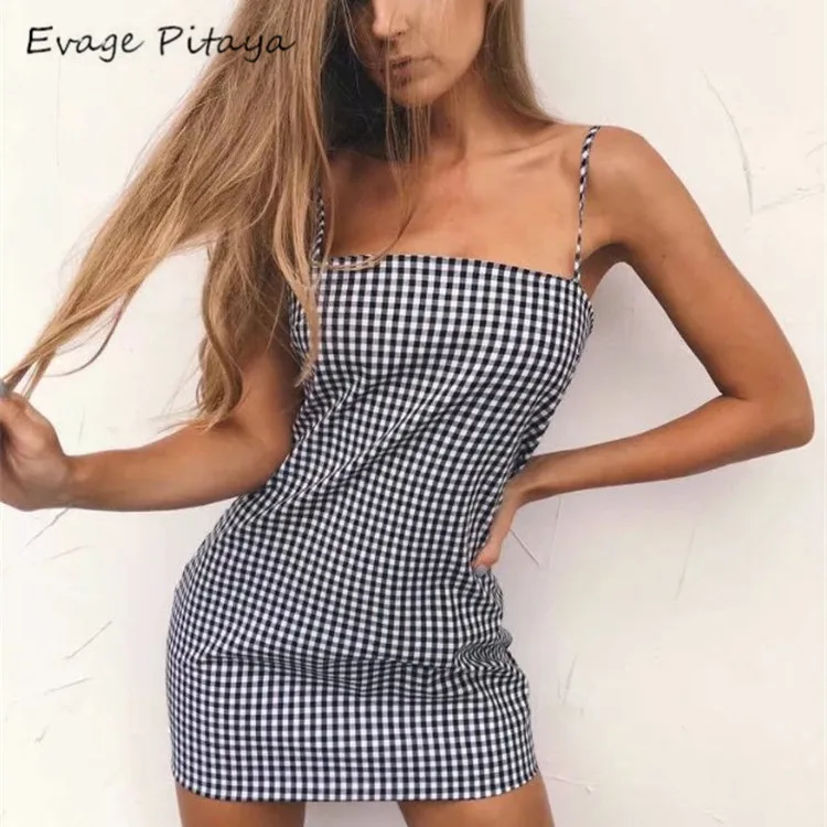 

wholesale Europe size Tie up at rear Above knee Adjustable straps Concealed zip at rear Polyester sexy beach dress, Print