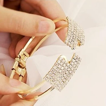 

2019 Newest Fashion Silver and Gold Jewelry Model Handmade Bangle Stainless Steel Alloy Women Bracelet, Silver;gold