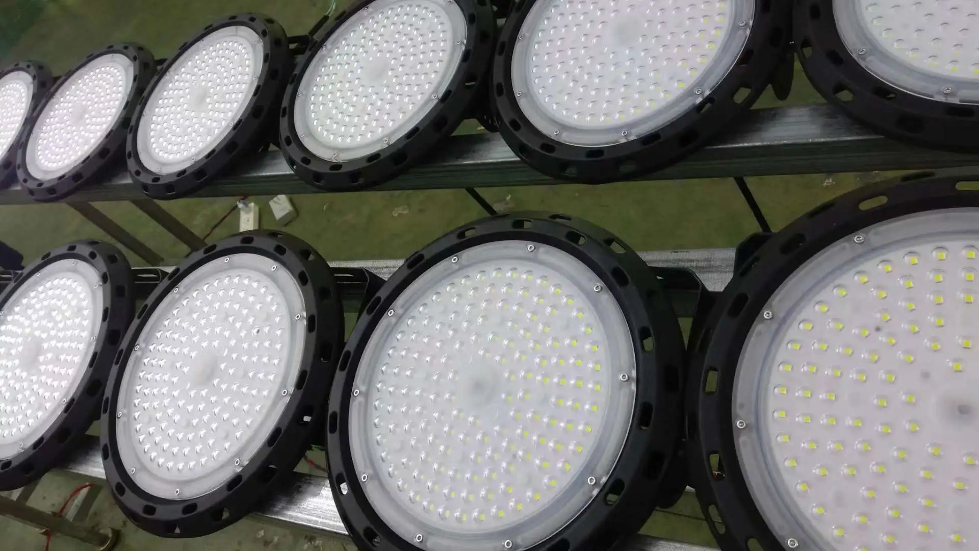 New Design isolate Driver High Quality/lumen  Ufo Led High Bay 100w