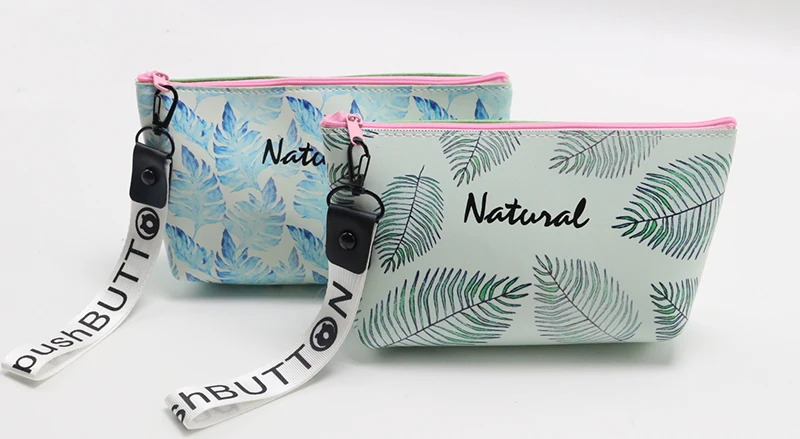 green cosmetic bag7.JPG
