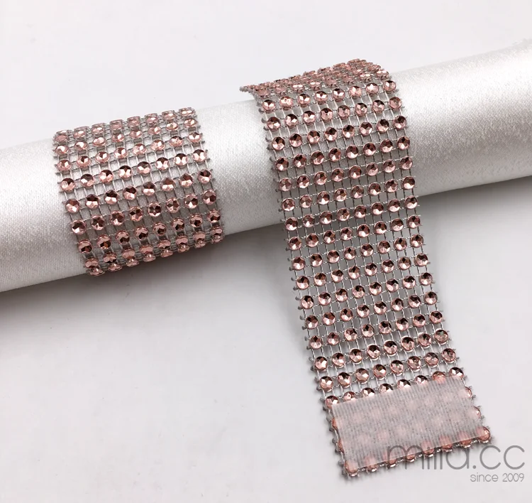 rose gold napkin buckles.png