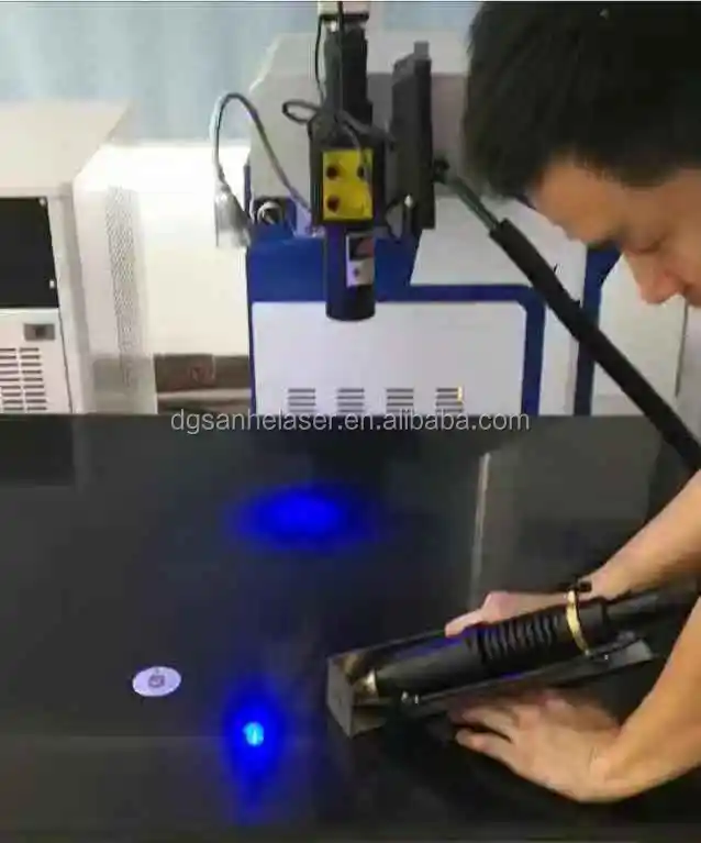 
300w 400w stainless steel advertising fiber manual hand held laser welder welding machine for metal channel letter <strong><span style=