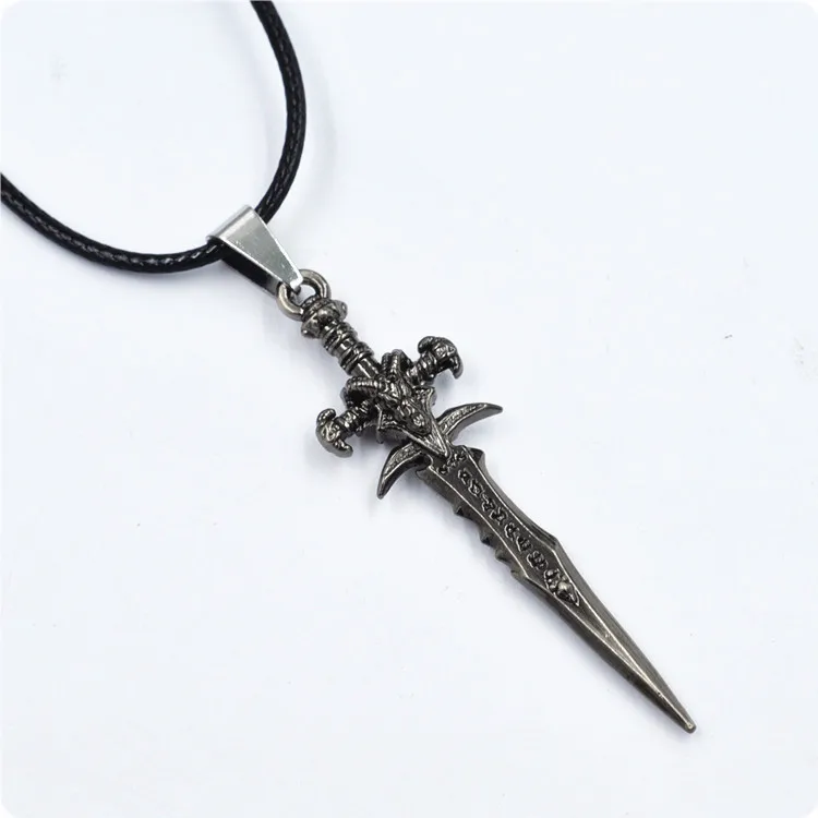 

World of Warcraft Metal WOW defeat Arthas Frostmourne sword Necklace, Bronze