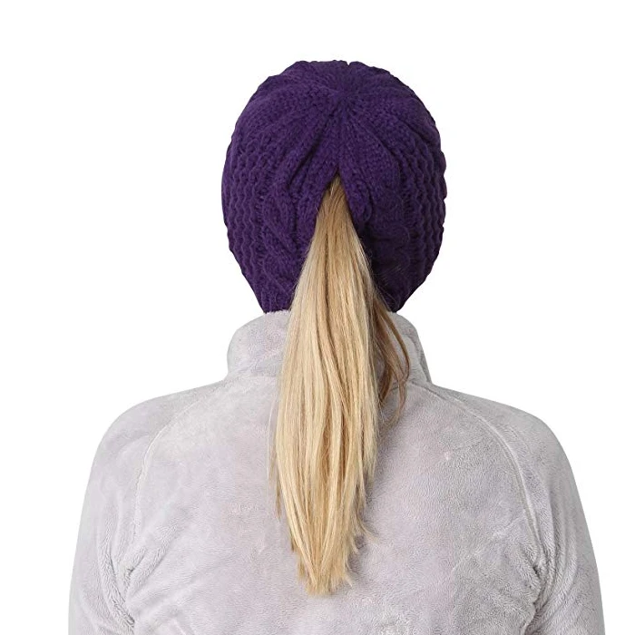 winter hat with ponytail hole