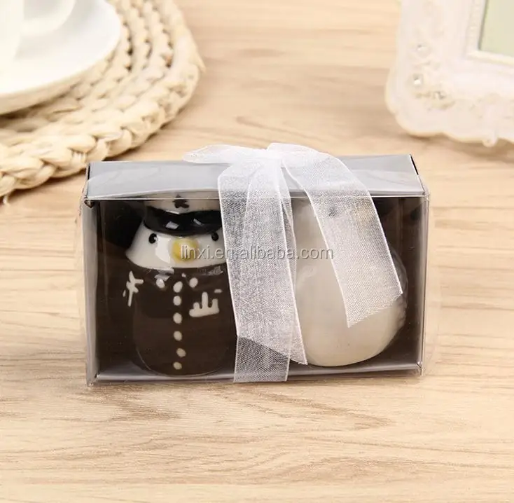 

Wedding Favors Ceramic Elegant Penguin Design Bride and Groom Salt and Pepper Shaker, White and black