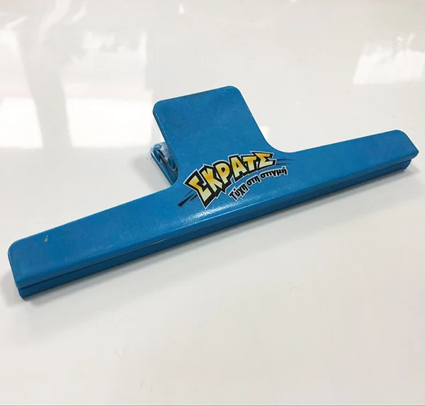 
PTSR 023 plastic 18CM length promotional LOGO customized magnetic pet clip 