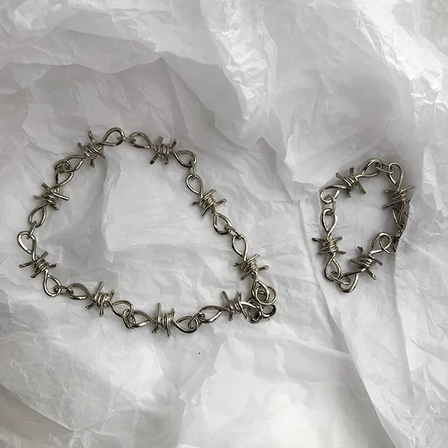 

personalized wholesale unisex European INS thorns thorn necklace bracelet retro hiphop punk chain clavicle choker necklace, Picture