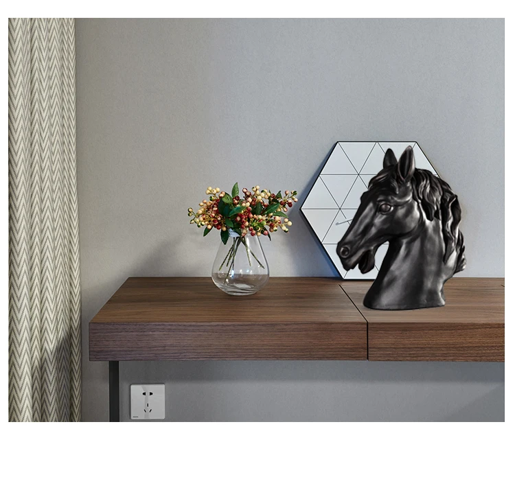 Display Delicate Horse Head Shape High Quality Ornament  modern minimalist model home creative cabinet artwork