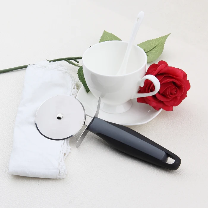 Hot Selling 2017 Amazon Stainless Steel Sharp Pizza Cutter
