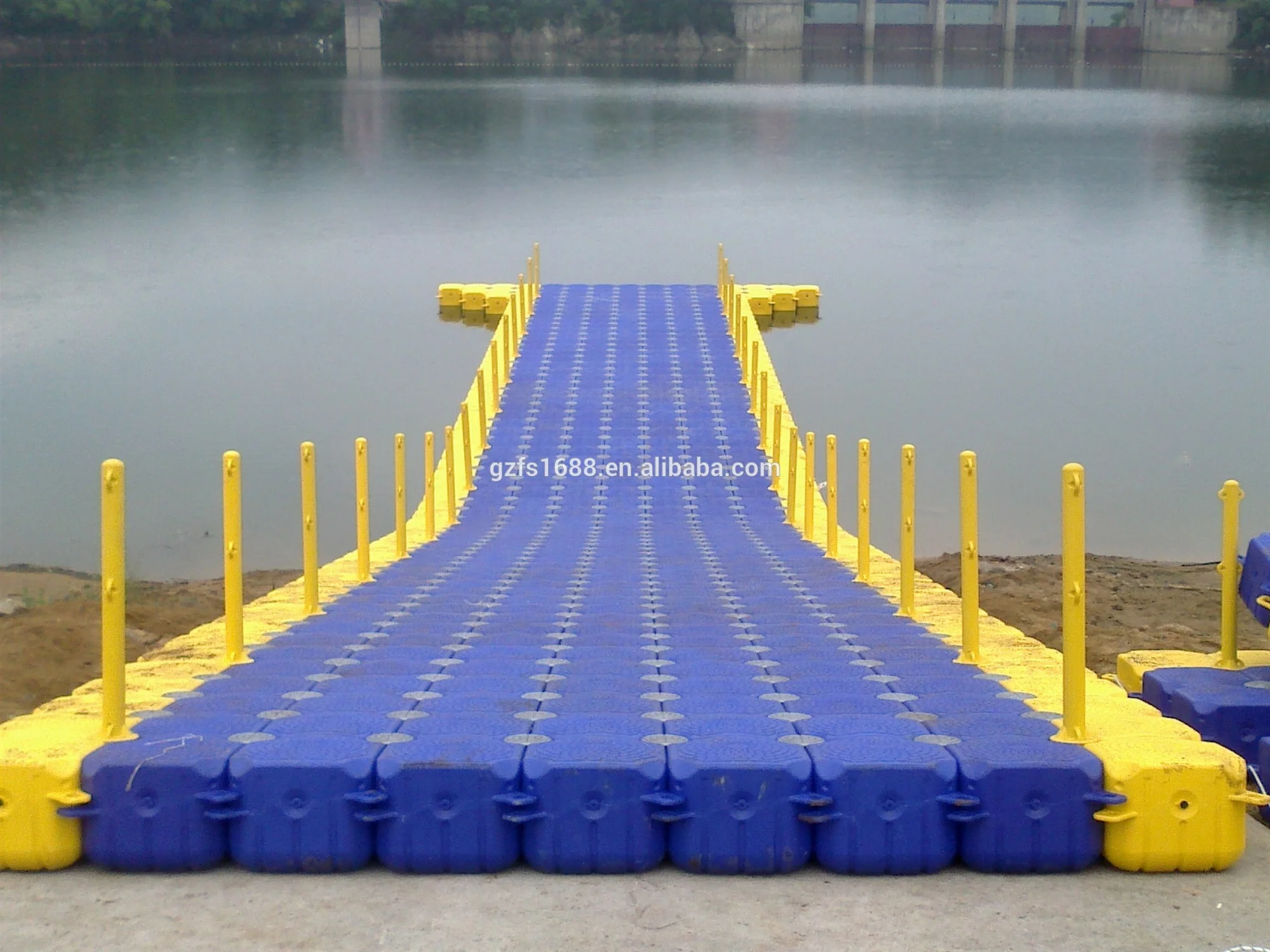 Floating bridge
