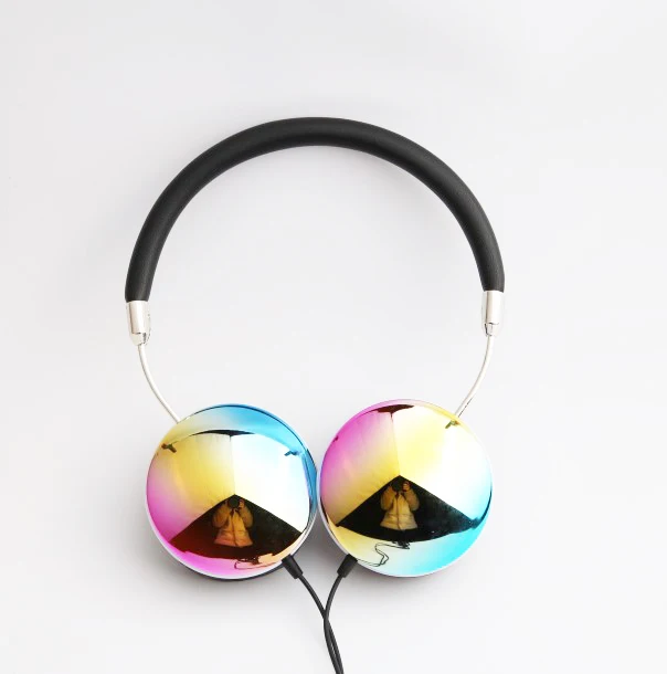 

free sample earphone the headset stylish designed in ear wired stereo headphone