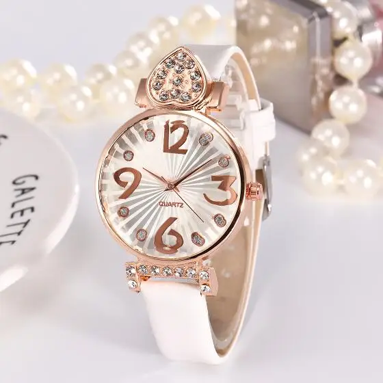 

Free Shipping European And American fashion Lady Retro Bracelet Women Watches LNW055