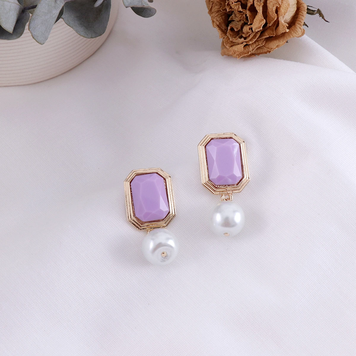 

Juhu simple design 2019 geometric metal alloy earrings for women wholesale, Purple