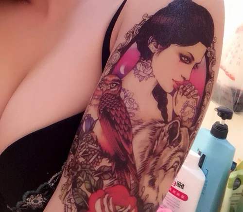 Sexy 3D Waterproof Temporary Tattoo Stickers Wolf and Beauty Girl Body Art Beauty Exotic Makeup