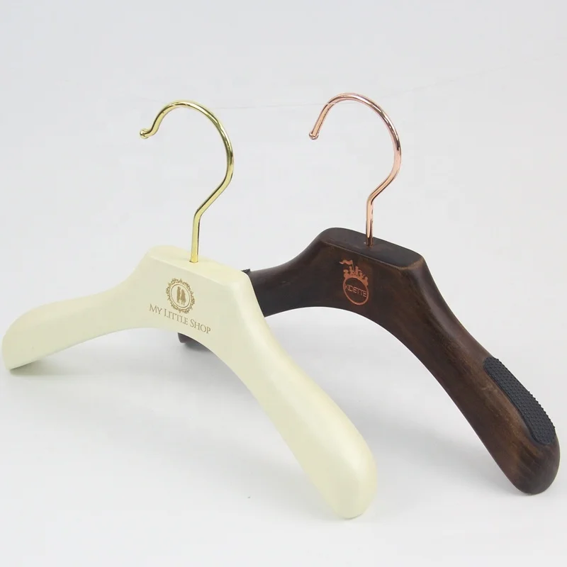 baby clothes hanger.jpg