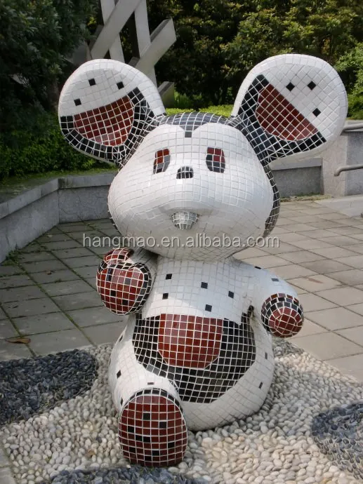 outdoor mickey mouse statue