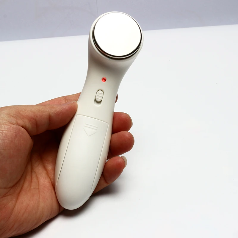 Bán chạy nhất 2019 di động cầm tay Điện Ion Massager AAA Mặt Mát Sa Rung