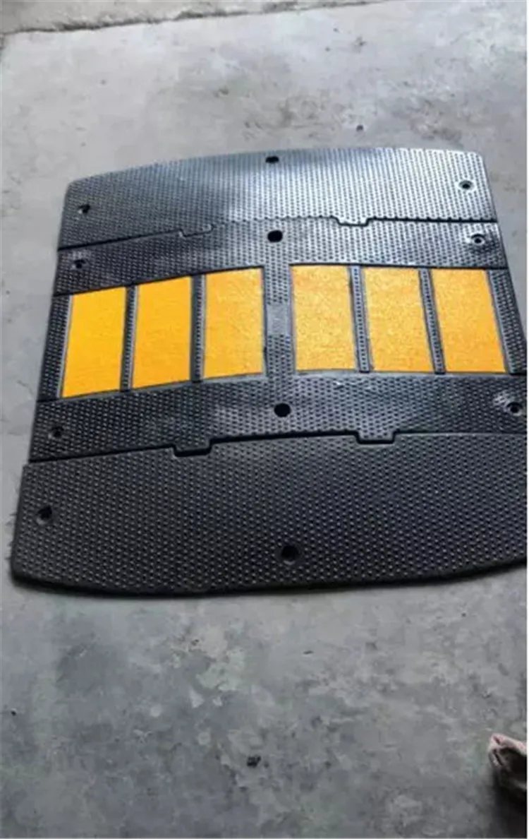 manufacturer 900*500*50mm rubber speed breaker bump hump