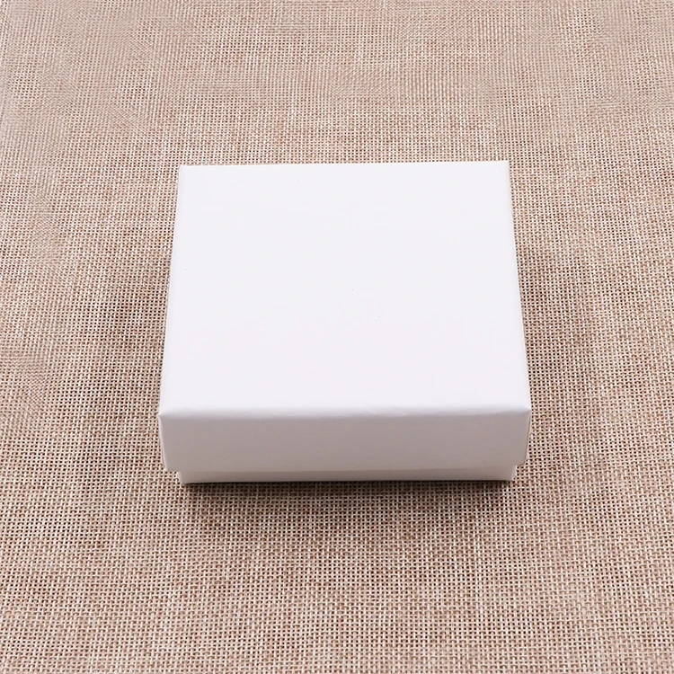 Low MOQ Custom Logo White Paper Jewelry Packaging Box For Bracelet And Necklace