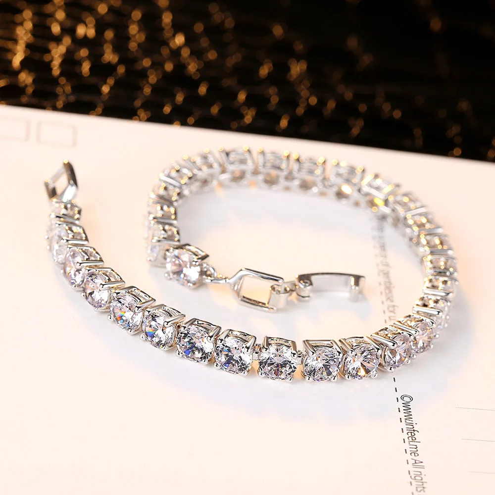 Yiwu Factory Wholesale Clear Crystal Rhinestone Bracelet Bangle