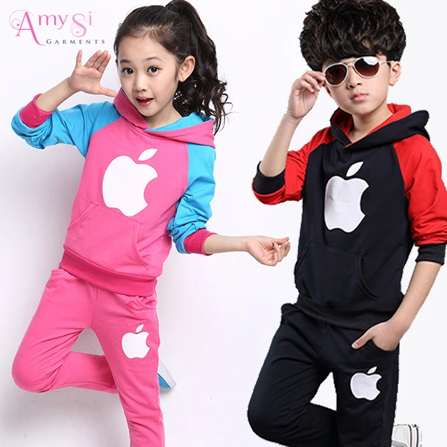 1.75 USD GBT002 Fashion kids Baby boys girls Double sided velvet sport style children clothing set with hat