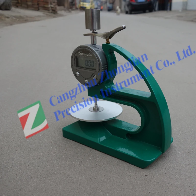 
The rubber measures a thick instrument, the plastics measures a thick rules 