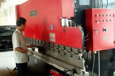 bending machine.JPG
