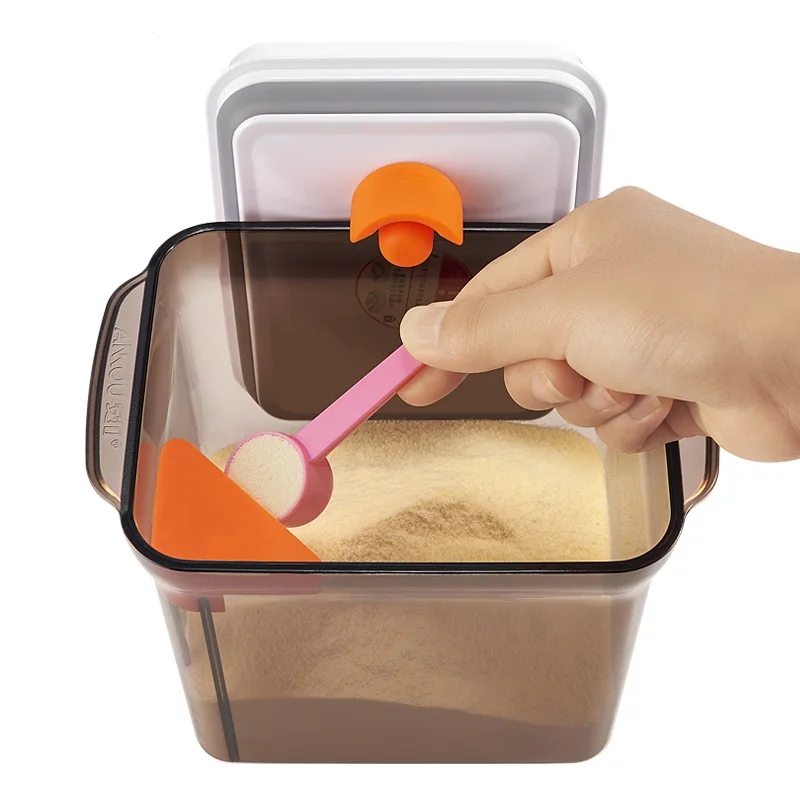 

Best selling high quality BPA free airtight food storage containers /Brown Ultraviolet-proof baby formula milk powder dispenser