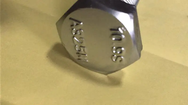 
A325-hot dipped galvanized and electroplate bolt 